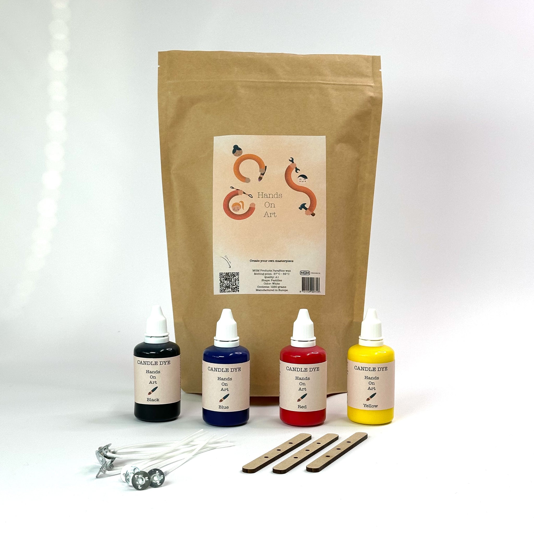 Hands On Art - Uitgebreid kaarsen maak pakket - Hobby - 1,25kg kaarsvet - 4 kleuren candle dye 50/20/10ml - Set - Inclusief 1 siliconen mal